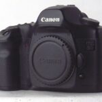 Canon AF EOS 5D MK I Digital Camera With Battery, Charger + Battery Grip BG-E4