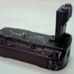 Canon Battery Grip BG-E6 for Canon 5D Digital Camera