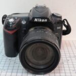 Nikon D90 + 18-70mm f3.5/45 AFS DX ED Lens + Charger